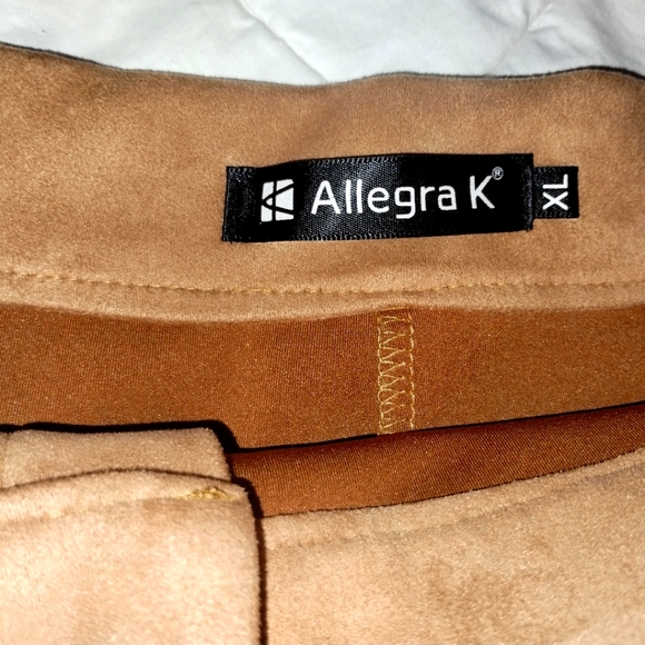 Tan suede mini skirt size XL - Picture 3 of 7